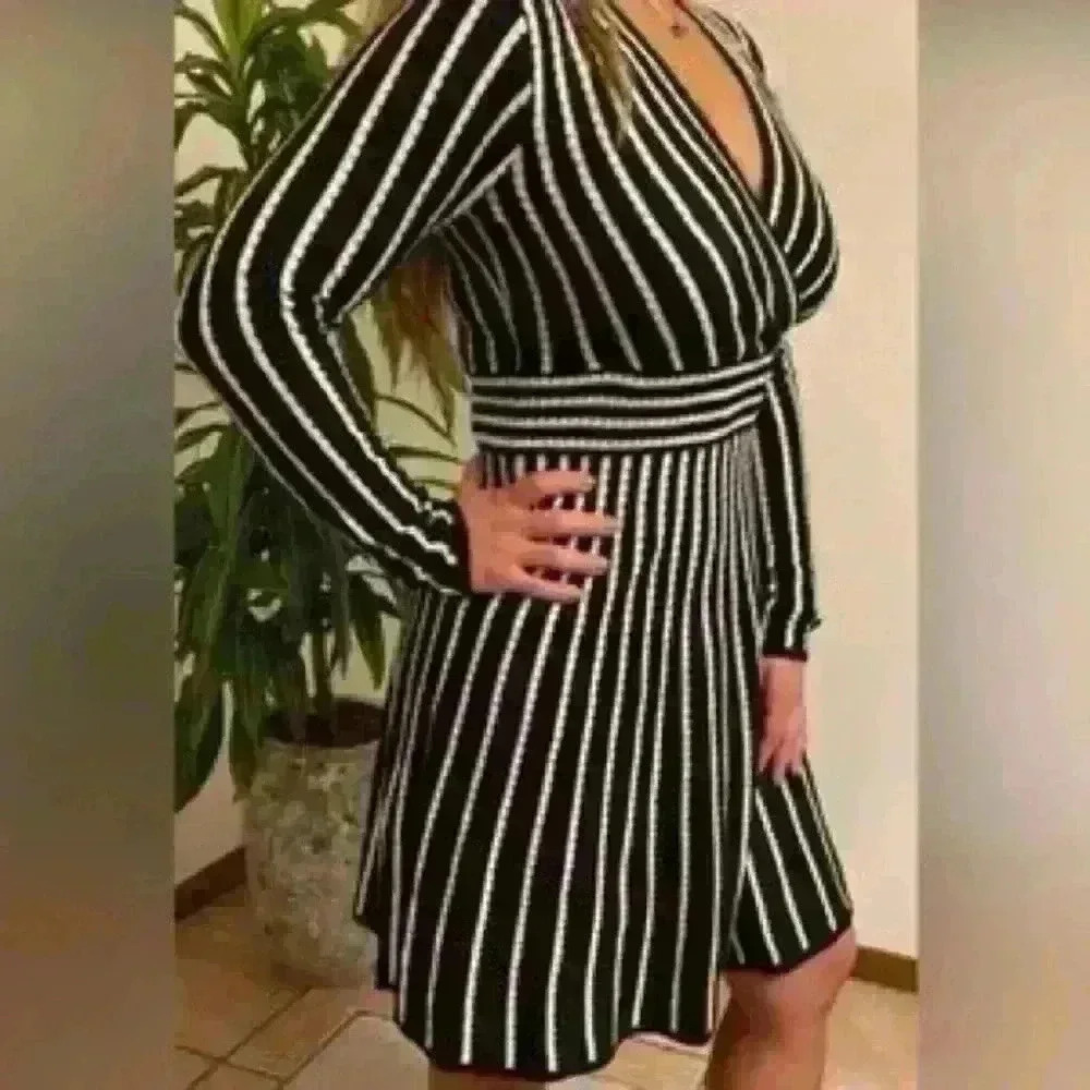 Calvin Klein White and Black Striped 3/4 Sleeve Knit Sweater Dress